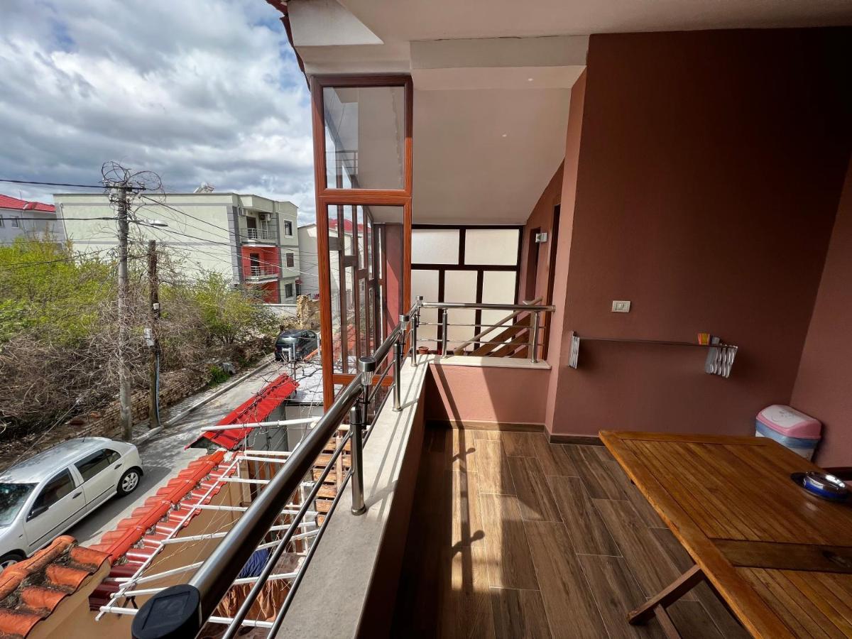 Retreat In The Centre Of Korce Apartment Exterior photo